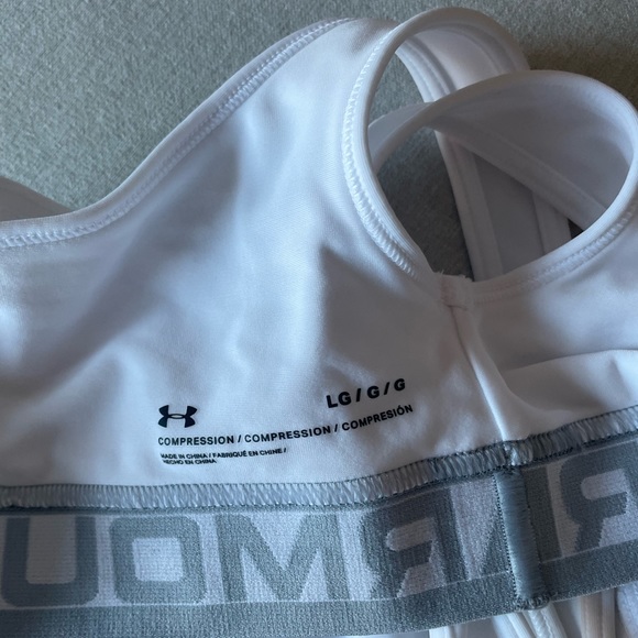 Under Armour Sports Bra Compressed (Large) - Picture 4 of 4